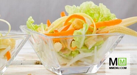 Овощной салат с кокосовым соусом Овощной салат с кокосовым соусом