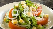 Рецепт - Пряный фасолевый салат с сыром