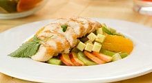 Рецепт - Салат из курицы с киви и авокадо