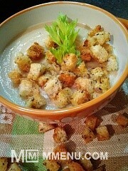 Приготовление блюда по рецепту - Суп-пюре из цветной капусты с сухариками. Шаг 6