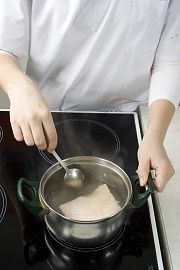 Приготовление блюда по рецепту - Рыбный суп (3). Шаг 1