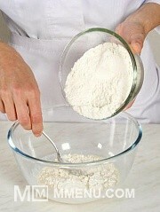 Приготовление блюда по рецепту - Луковый пирог (3). Шаг 1