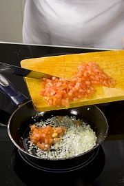 Приготовление блюда по рецепту - Испаньола. Шаг 3