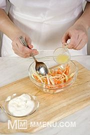 Приготовление блюда по рецепту - Салат из моркови с кольраби. Шаг 2
