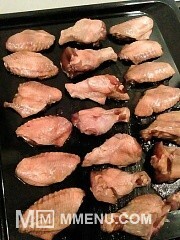 Приготовление блюда по рецепту - Куриные крылышки с вустерширским соусом. Шаг 4