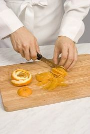 Приготовление блюда по рецепту - Салат из сыра с апельсинами. Шаг 2