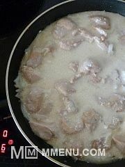 Приготовление блюда по рецепту - Курица в майонезе. Шаг 3