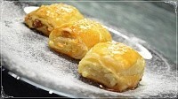 Слойки с творогом из слоёного теста