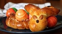 Праздничная выпечка из пудинга и апельсинового сока.