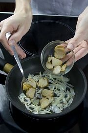 Приготовление блюда по рецепту - Салат «Белая береза». Шаг 2