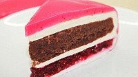Шоколадный муссовый торт с зеркальной глазурью