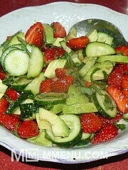 Приготовление блюда по рецепту - Салат с клубникой и авокадо - рецепт от Виталий. Шаг 6