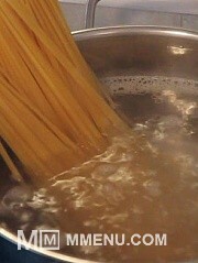 Приготовление блюда по рецепту - Спагетти под соусом а ля Болоньезе. Шаг 8