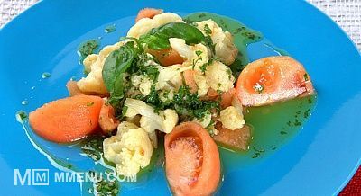 Салат из цветной капусты с овощами