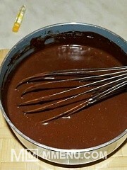 Приготовление блюда по рецепту - Шоколадный пудинг "Нежность ночи". Шаг 3