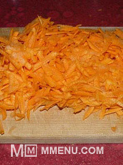 Приготовление блюда по рецепту - Морковь с луком и сладким перцем. Шаг 2