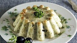 Рецепт - Кекс из брокколи с маслинами