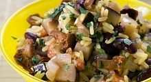 Рецепт - Плов с баклажанами, фасолью и грибами