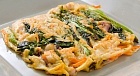 Пачжон (оладьи с морепродуктами и зеленым луком) Пачжон (оладьи с морепродуктами и зеленым луком)