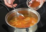 Приготовление блюда по рецепту - Суп под крышкой из теста. Шаг 6