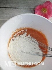 Приготовление блюда по рецепту - Рассыпчатый томатный пирог. Шаг 2