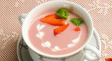 Рецепт - Суп клубничный со сливками