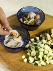 Приготовление блюда по рецепту - Закуска из морепродуктов "Сливочное сокровище". Шаг 2