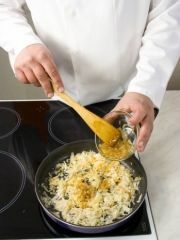 Приготовление блюда по рецепту - Лежни картофельные (2). Шаг 3