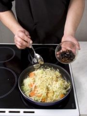 Приготовление блюда по рецепту - Овощной кугель. Шаг 4