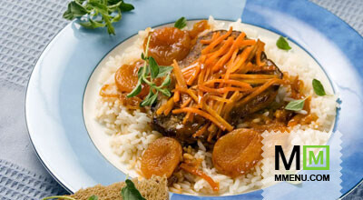 Мясо лося, тушенное с курагой Мясо лося, тушенное с курагой