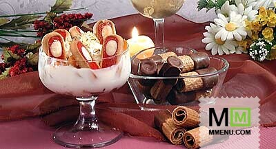 Маленькая шарлотка с абрикосами Маленькая шарлотка с абрикосами