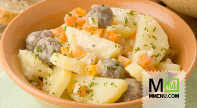 Картофель, тушенный с мясными фрикадельками Картофель, тушенный с мясными фрикадельками