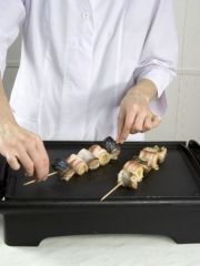Приготовление блюда по рецепту - Шашлык из скумбрии. Шаг 3