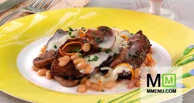 Мясо, тушенное с грибами и фасолью Мясо, тушенное с грибами и фасолью