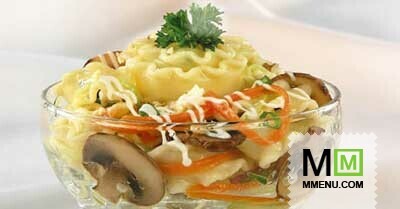 Салат с лапшой и овощами Салат с лапшой и овощами