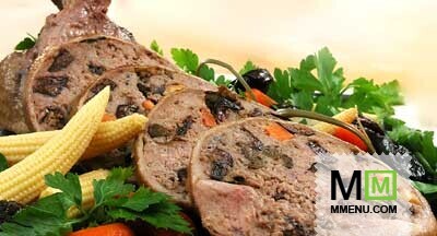 Утка, фаршированная черносливом и морковью Утка, фаршированная черносливом и морковью