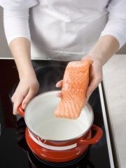 Приготовление блюда по рецепту - Капустная запеканка с сёмгой. Шаг 4