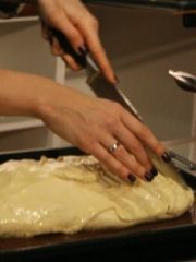 Приготовление блюда по рецепту - Кулебяка с лососем и крабами. Шаг 3