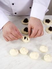 Приготовление блюда по рецепту - Пирог из пирожков с маком. Шаг 4