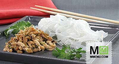 Курица с соевыми побегами Курица с соевыми побегами