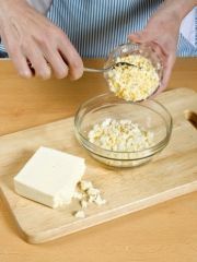 Приготовление блюда по рецепту - Гвезели (пирожки) с сыром и яйцом. Шаг 1