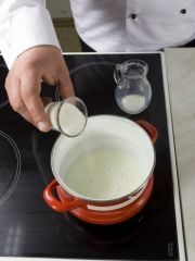 Приготовление блюда по рецепту - Молочный напиток с апельсином. Шаг 1