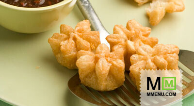 Слоеные «мешочки» с курицей и сыром Слоеные «мешочки» с курицей и сыром