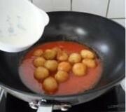 Приготовление блюда по рецепту - Маленький картофель в ананасном соусе. Шаг 8