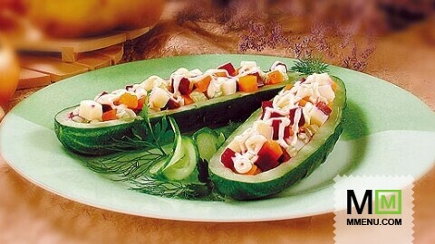 Огурцы, фаршированные овощами Огурцы, фаршированные овощами