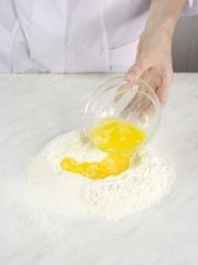 Приготовление блюда по рецепту - Шакер-чурек (булочка ванильная). Шаг 1