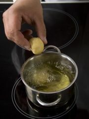 Приготовление блюда по рецепту - Пышки из тыквы. Шаг 2