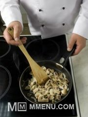 Приготовление блюда по рецепту - Говяжий язык, запеченный с грибами. Шаг 1