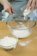 Приготовление блюда по рецепту - Кулич пасхальный с цукатами. Шаг 2