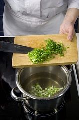 Приготовление блюда по рецепту - Суп из мисо с тофу. Шаг 2